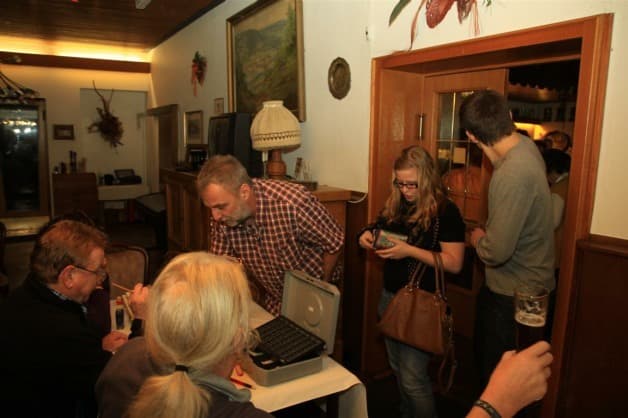 0015 Kartenverkauf 2012 015